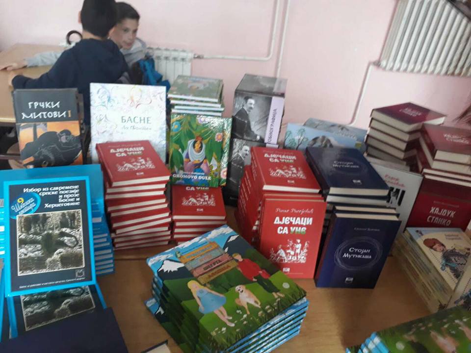Distrikt grant – donacija knjiga bibliotekama osnovnih škola u BL
